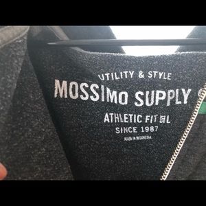 Mossimo Supply Co. Shirts - Mossimo Zip Up Hoodie - men's size Large Mossimo Supply Co. Shirts - Mossimo Zip Up Hoodie - men's size Large